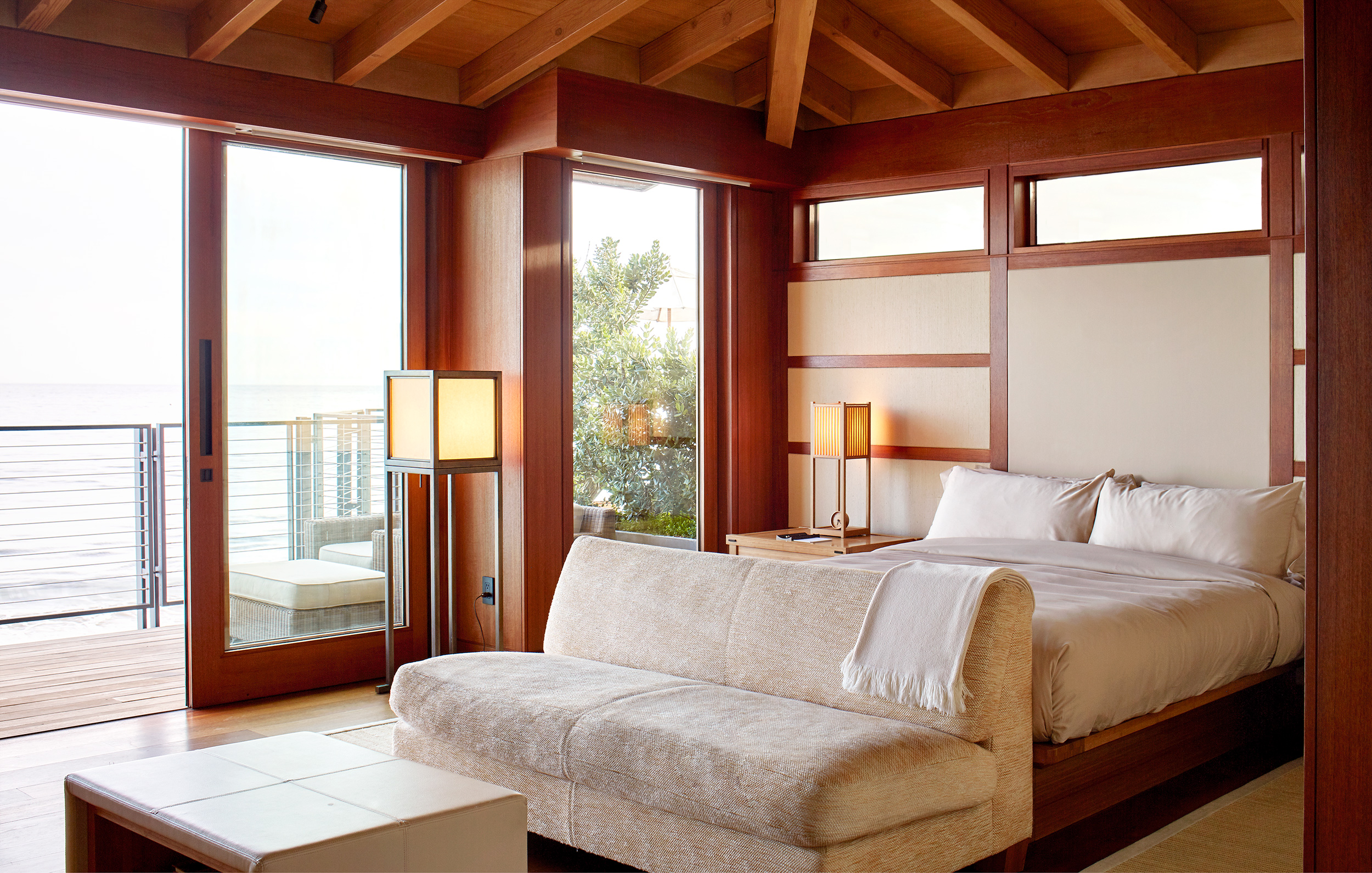 ALT_Tondro_NYT_NobuMalibu_BeachSideRoom